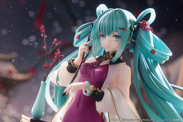 【F:NEX × POPPRO】Hatsune Miku 2023 Chinese New Year Ver. 1/7 Scale Figure | 4580736409231
