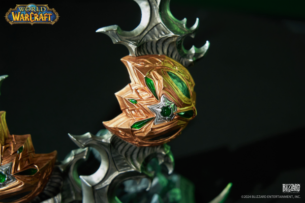 HEX Collectibles World of Warcraft 20th Anniversary Warglaives of Azzinoth Collector's Edition Replica | 6974281170230