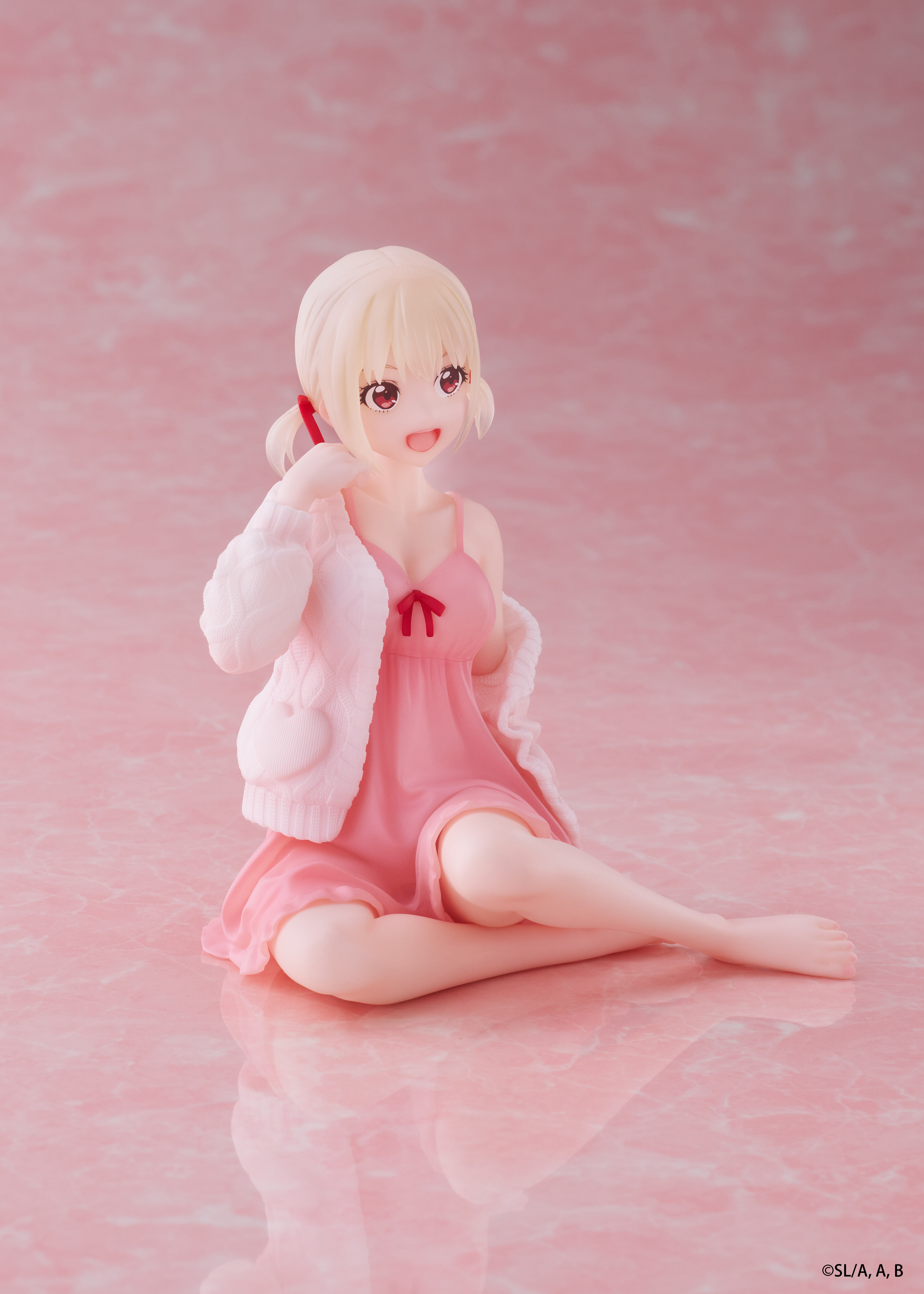 Lycoris Recoil Desktop Cute Figure - Chisato Nishikigi (Roomwear Ver.) | 0840342403981