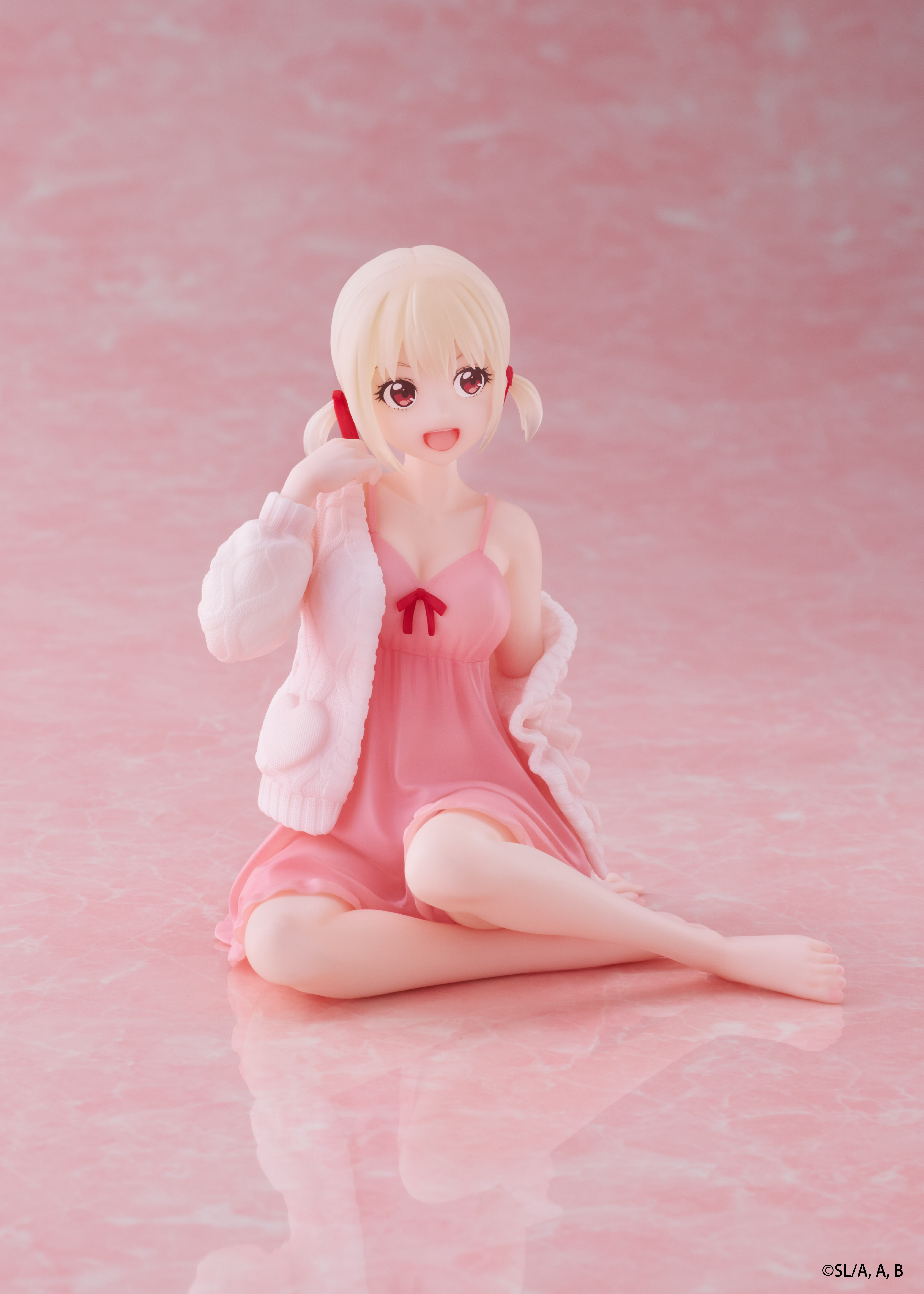 Lycoris Recoil Desktop Cute Figure - Chisato Nishikigi (Roomwear Ver.) | 0840342403981