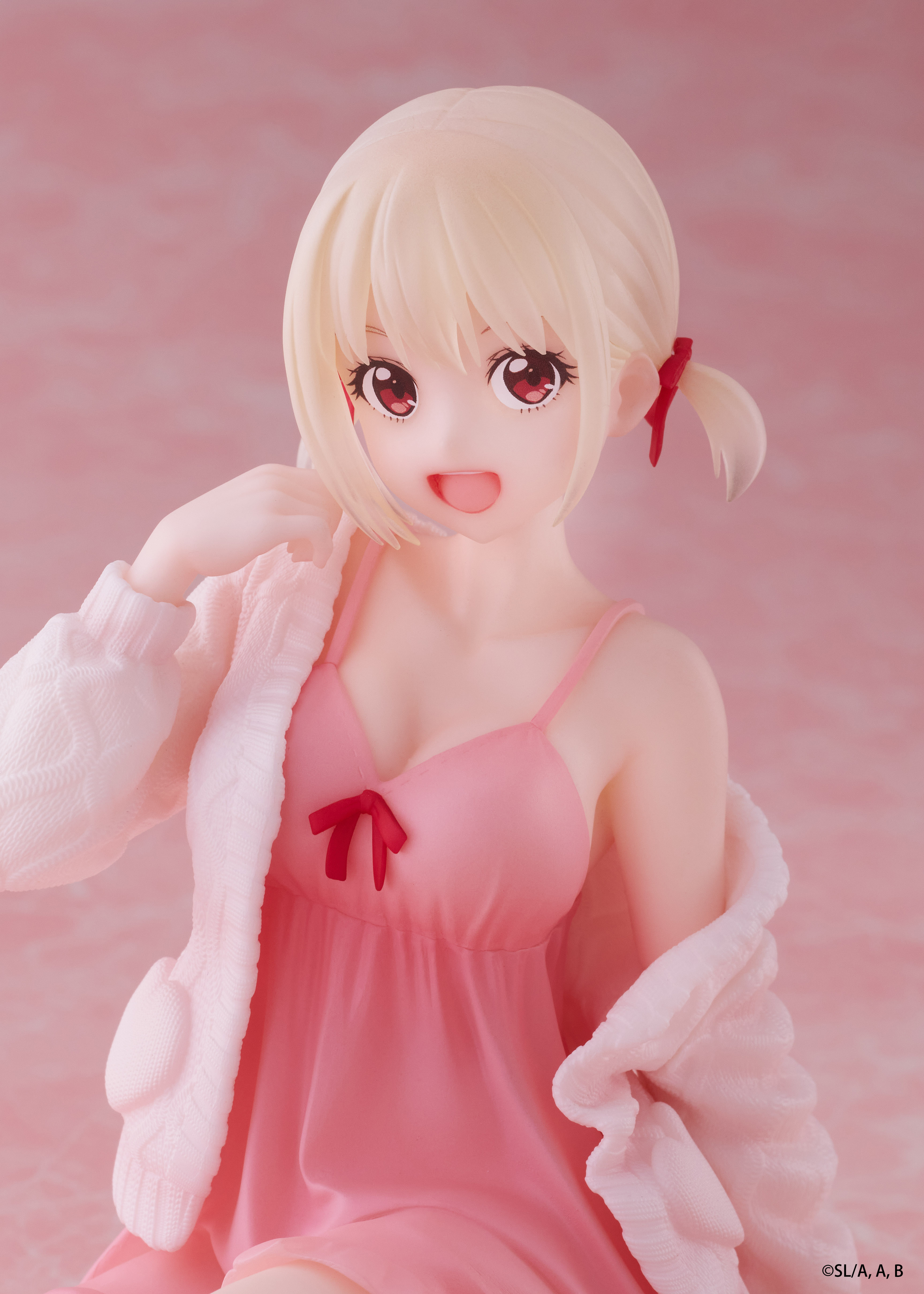Lycoris Recoil Desktop Cute Figure - Chisato Nishikigi (Roomwear Ver.) | 0840342403981
