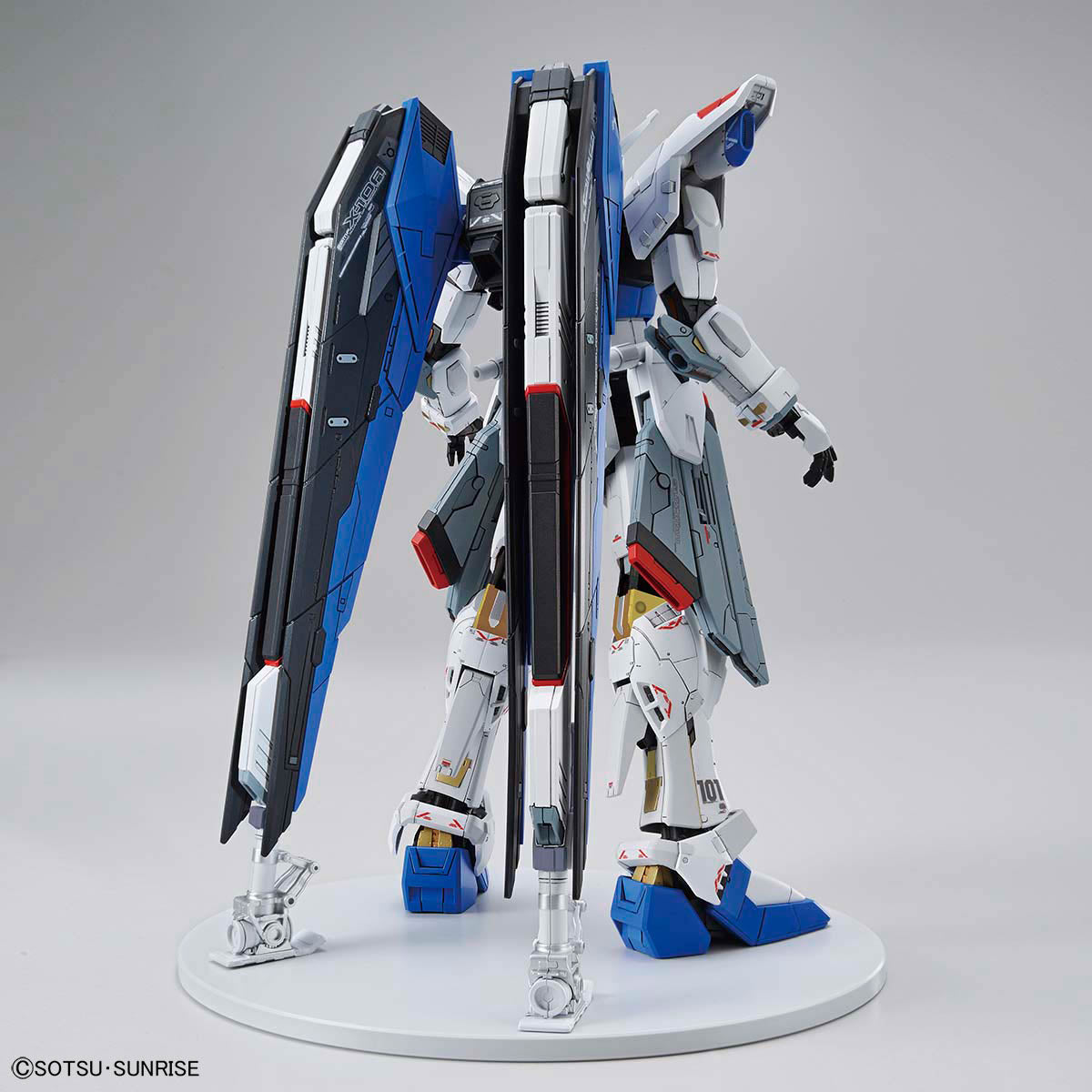 Fullmechanics 1/100 The Gundam Base Limited ZGMF-X10A Freedom Gundam Ver.GCP