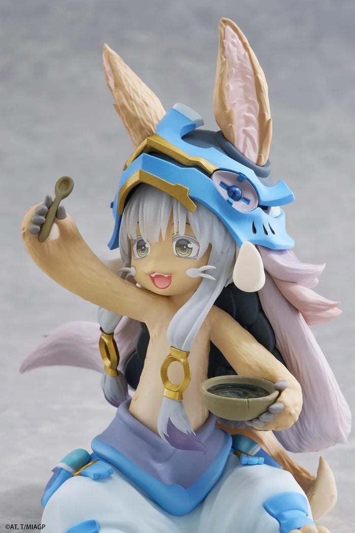 Made in Abyss: The Golden City of the Scorching Sun Desktop Cute Figure - Nanachi (Mealtime ver.)