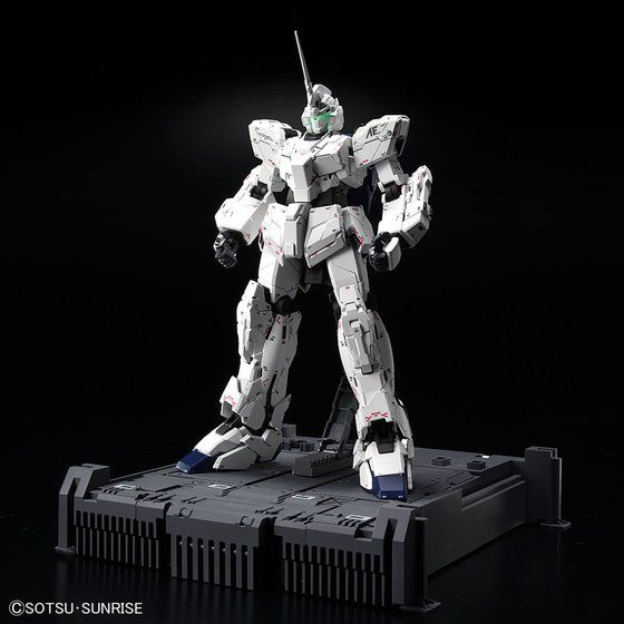 P-Bandai MGEX 1/100 The Gundam Base Limited Unicorn Gundam Ver.TWC
