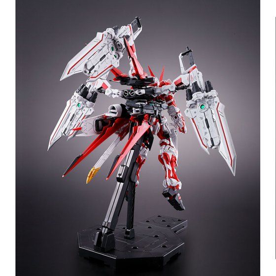 P-Bandai MG 1/100 Gundam Astray Red Dragon