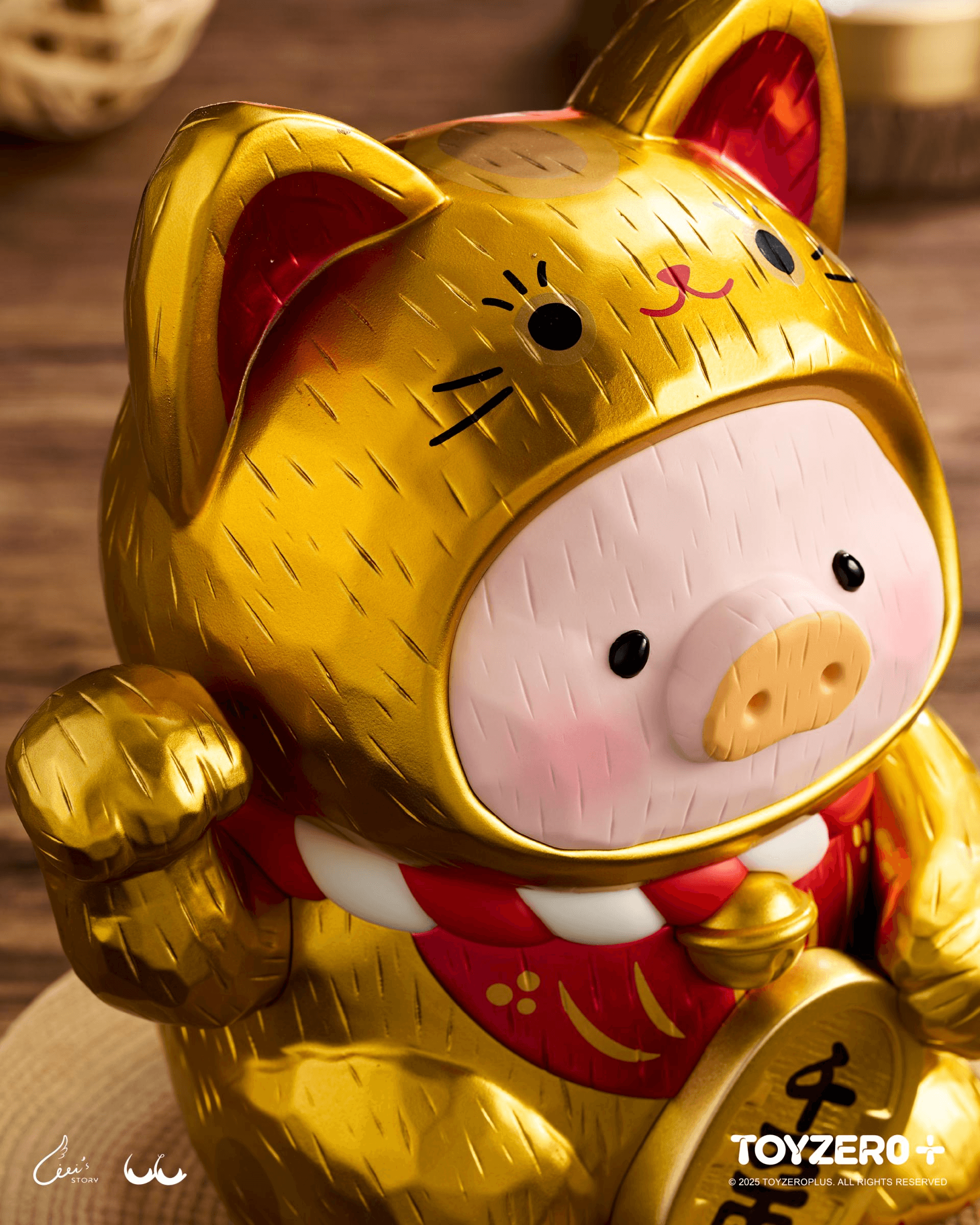 LuLu the Piggy - 18cm Wood-Carving Maneki Lu (Golden Cat) | 6978531762374