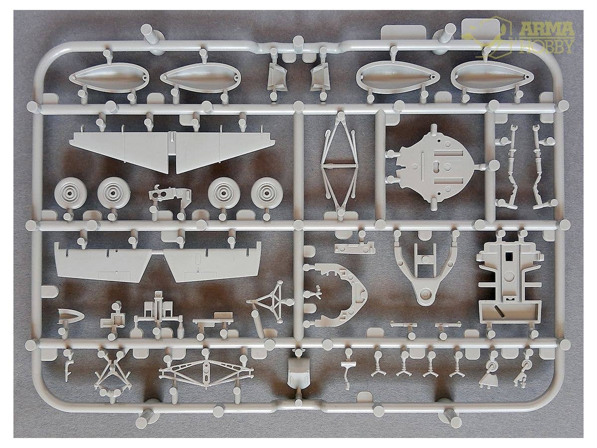 Arma Hobby 1/72 FM-2 Wildcat, Expert Set | 5902734373175