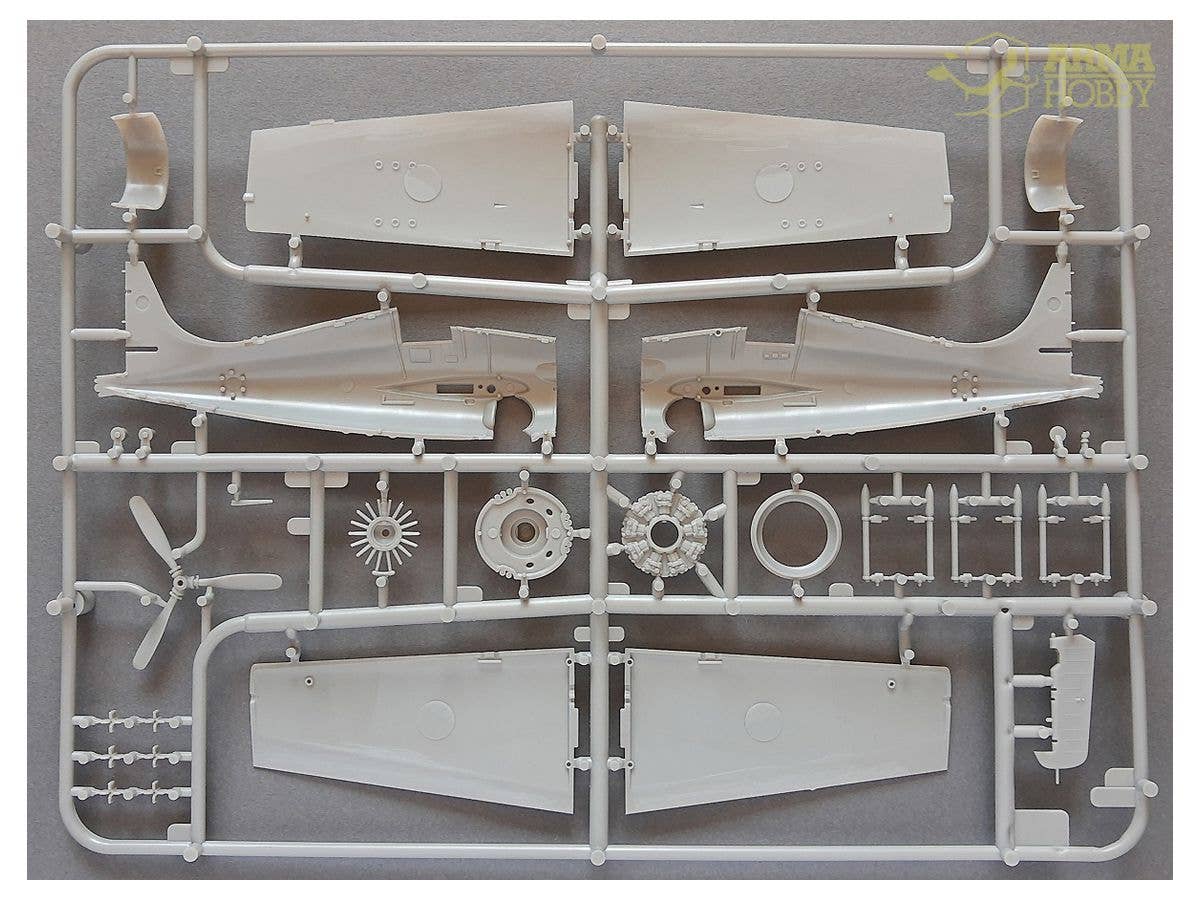 Arma Hobby 1/72 FM-2 Wildcat, Expert Set | 5902734373175