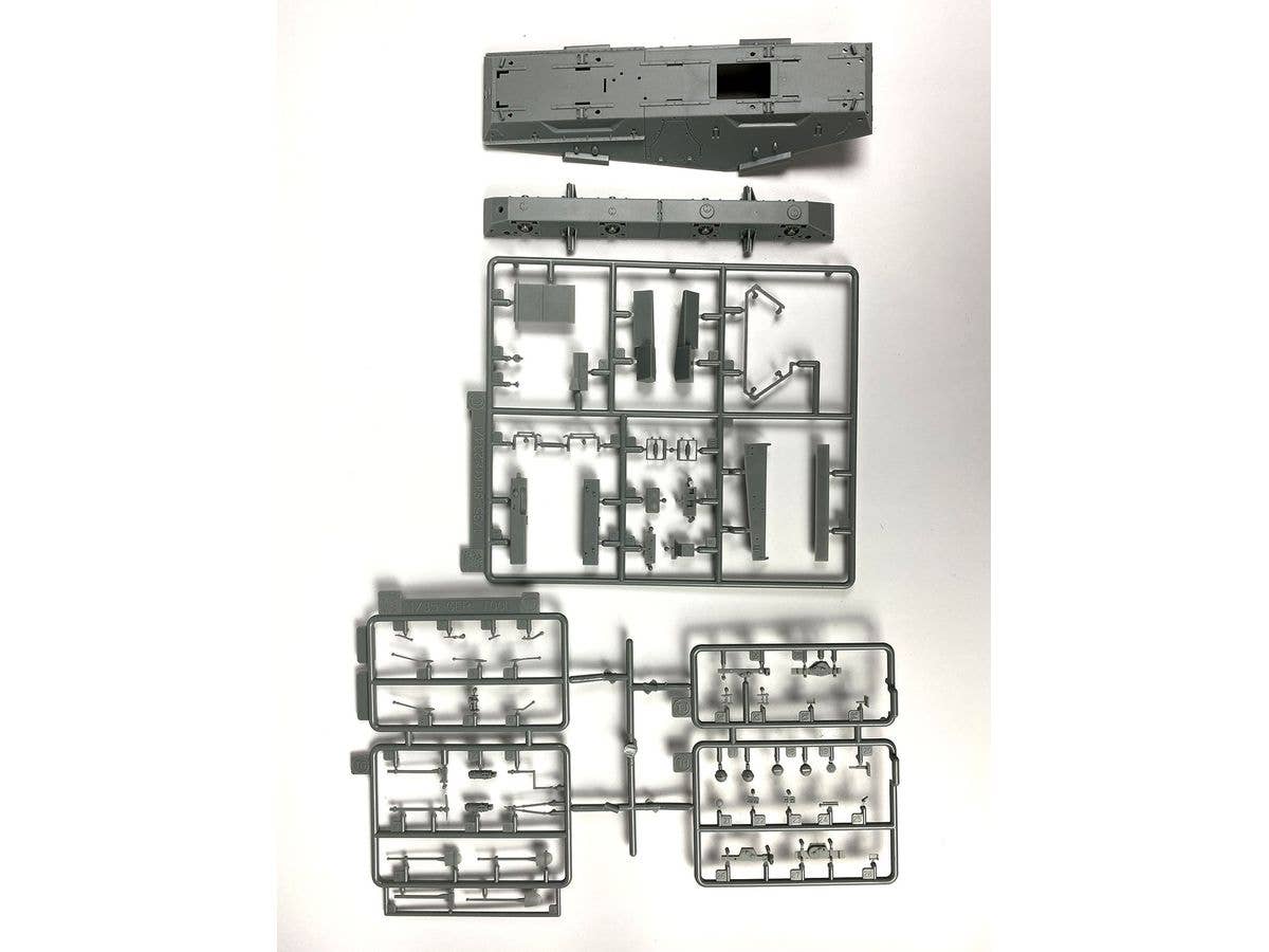 AK Interactive 1/35 SD.KFZ.234/2 PUMA Plastic Model Kit | 8435568328891