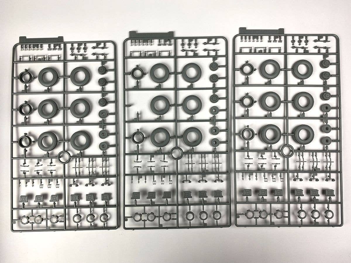 AK Interactive 1/35 SD.KFZ.234/2 PUMA Plastic Model Kit | 8435568328891