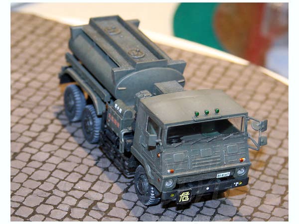 Aoshima 1/72 Japan Ground Self Defense Force 3 1/2tFuel tank vehicle | 4905083007952