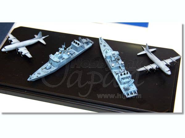 Aoshima 1/700 J.M.S.D.F. DDG Hayabusa & Umitaka 2Ship Set | 4905083048177