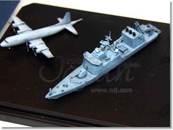 Aoshima 1/700 J.M.S.D.F. DDG Hayabusa & Umitaka 2Ship Set | 4905083048177