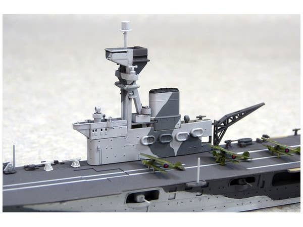 Aoshima 1/700 LIMITED British Aircraft Carrier HMS HERMES BATTLE OF CEYLON SEA | 4905083051009