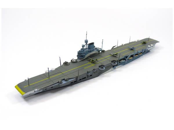 Aoshima 1/700 British Aircraft Carrier HMS ILLUSTRIOUS | 4905083051047