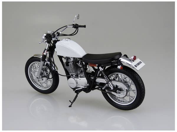 Aoshima 1/12 Yamaha SR400S w/ Custom parts | 4905083051665