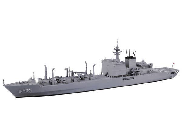 Aoshima 1/700 JMSDF OIL Supply Ship OUMI | 4905083051887