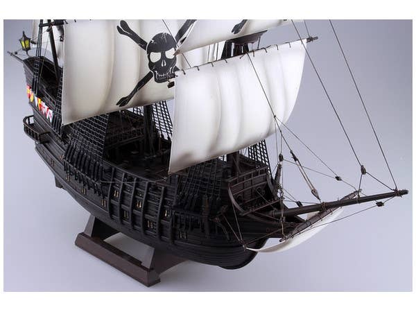 Aoshima 1/100 Pirate Ship | 4905083055007