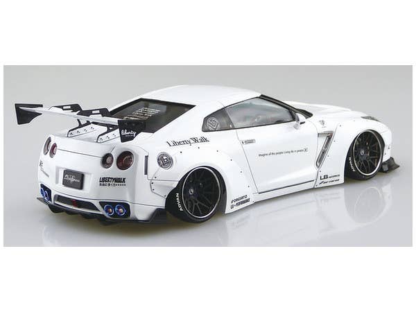 Aoshima 1/24 LB Works R35 GT-R type 1.5 | 4905083055908
