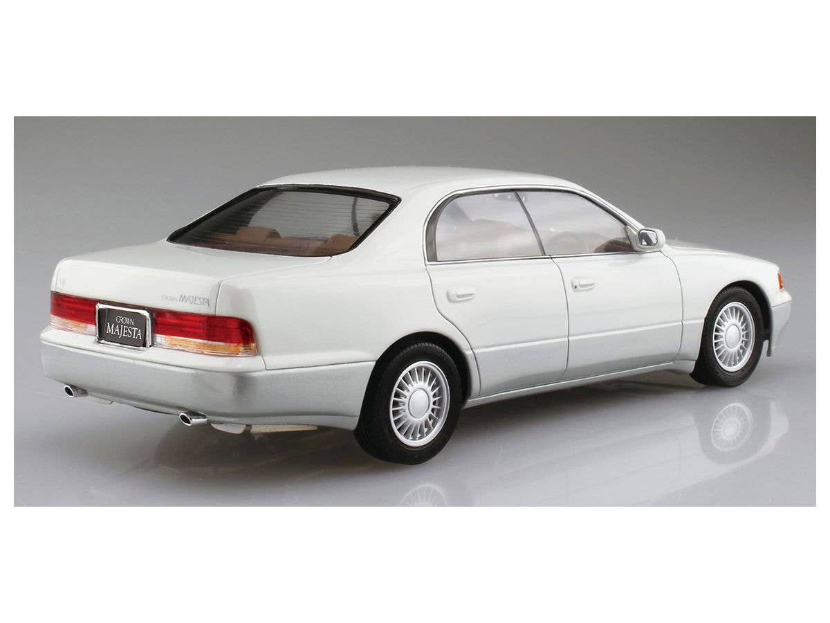 Aoshima 1/24 114 Toyota UZS141 Crown Majesta C Type '91 | 4905083057513