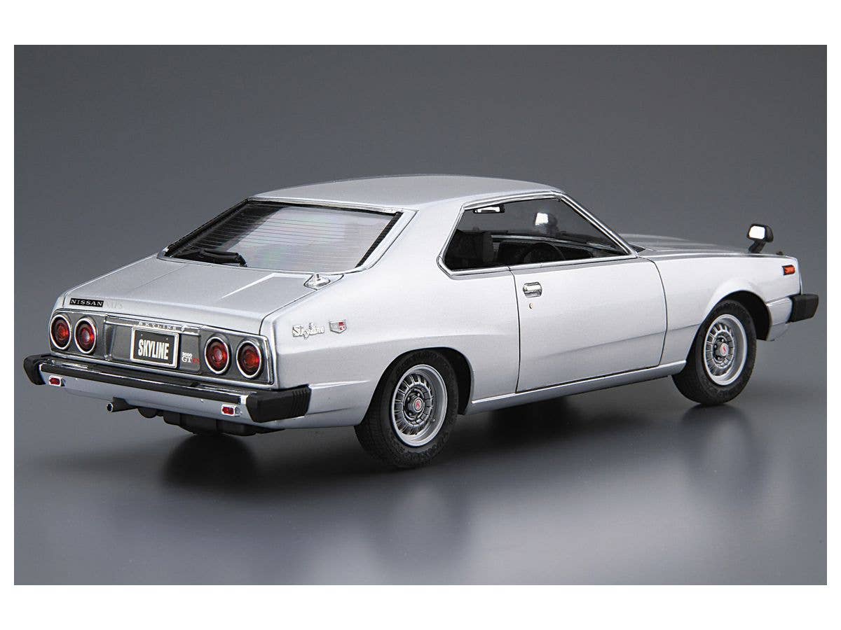 Aoshima 1/24 Nissan KHGC210 Skyline HT2000GT-ES '77 | 4905083058374