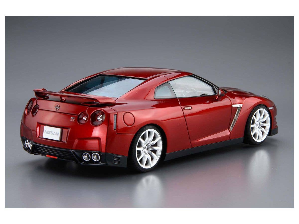 Aoshima 1/24 Nissan R35 GT-R PURE EDITION '14 | 4905083058572