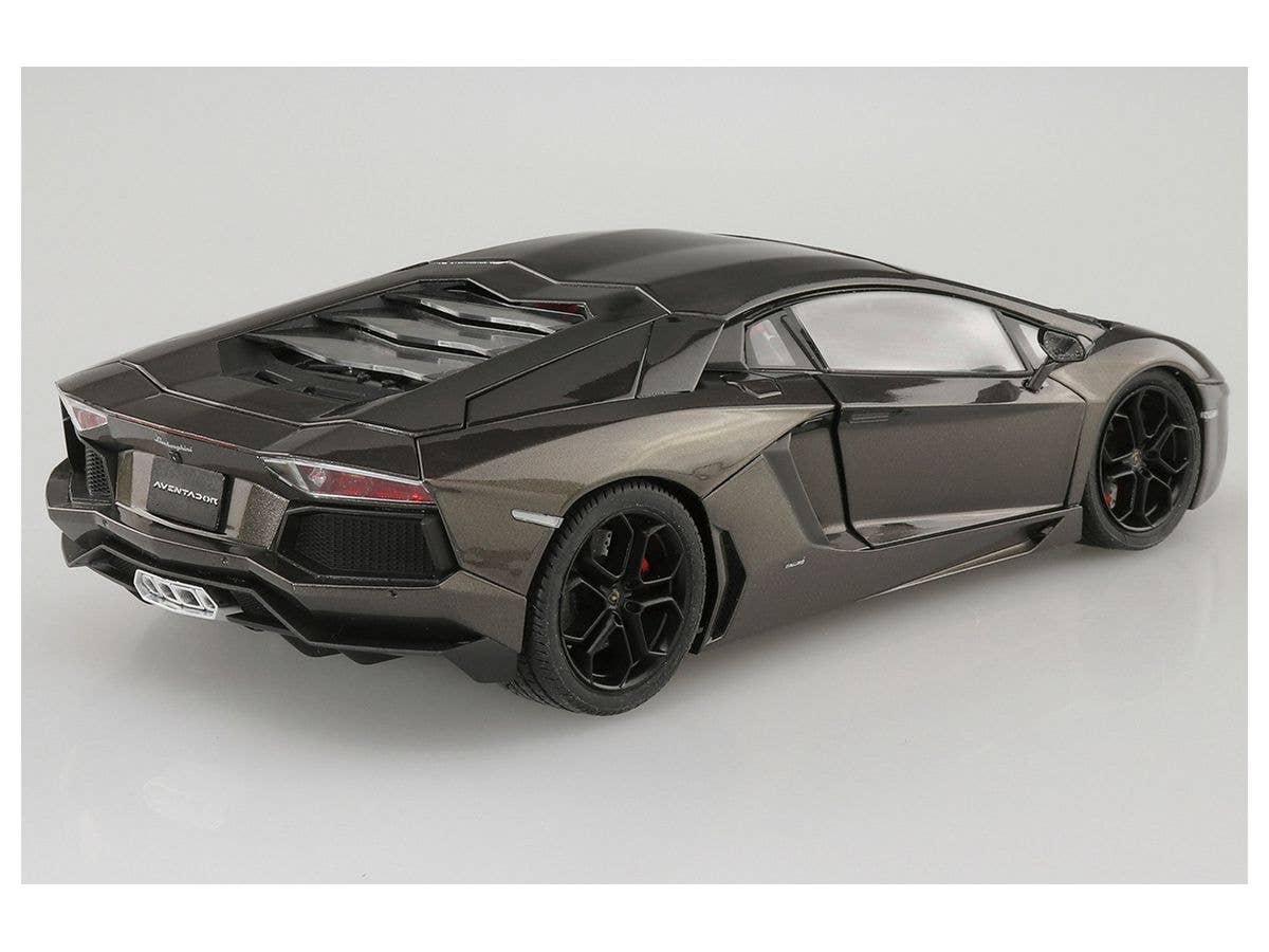 Aoshima 1/24 Lamborghini Aventador LP700-4 '11 | 4905083058640