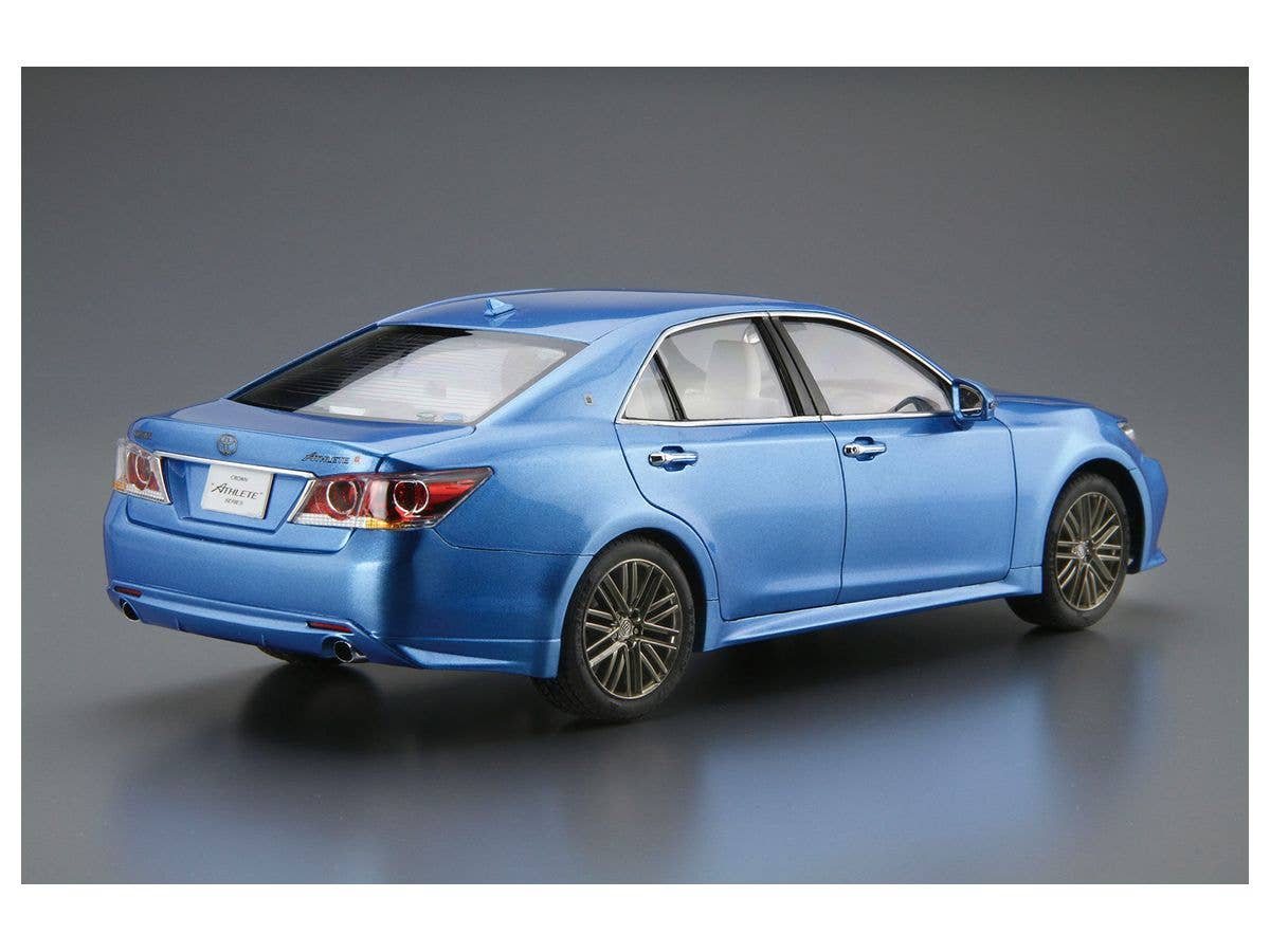 Aoshima 1/24 Toyota GRS214/AWS210 CROWN '15 | 4905083058763