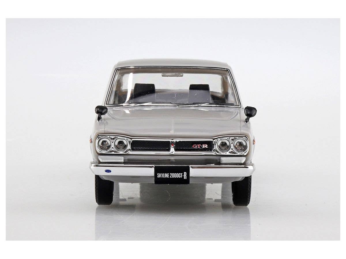 Aoshima 1/32 SNAP KIT #09-A Nissan Skyline 2000 GT-R (SILVER) | 4905083058824
