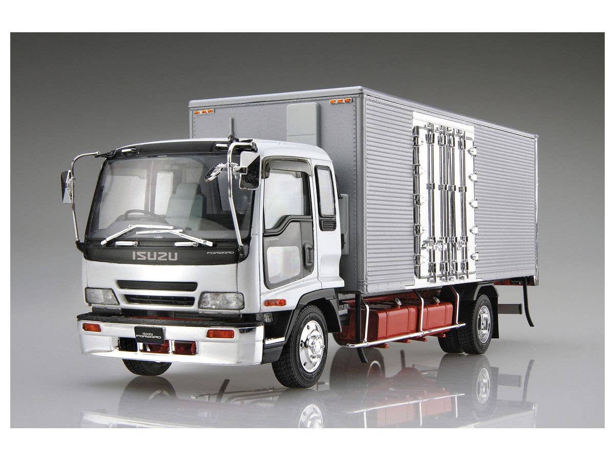 Aoshima 1/32 Isuzu Forward Histar Reefer | 4905083059203