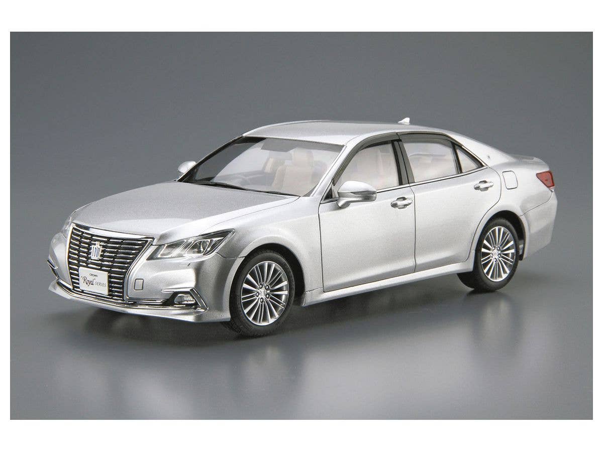 Aoshima 1/24 Toyota GRS210/AWS210 Crown Royal Saloon 15 | 4905083059524