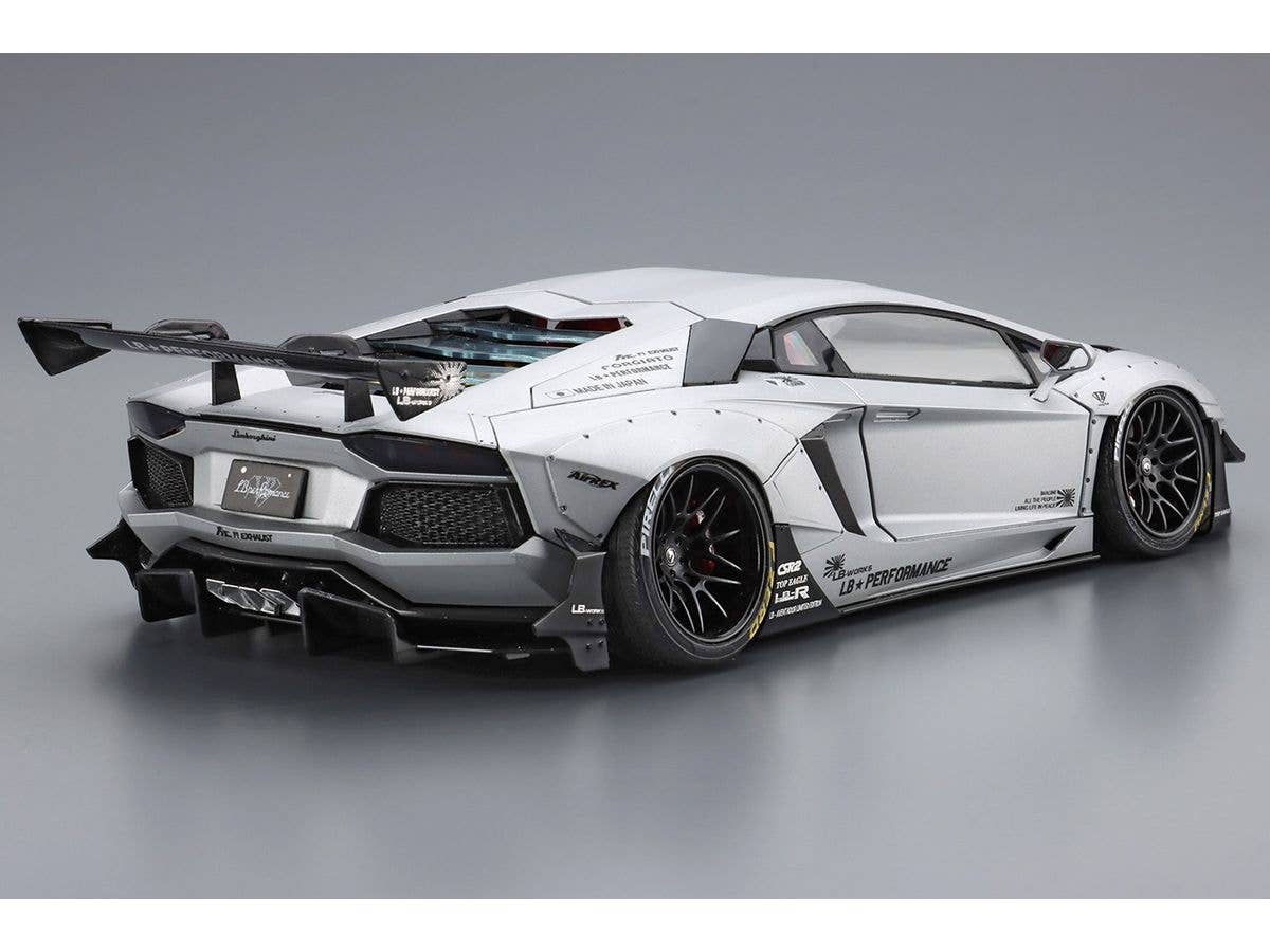 Aoshima 1/24 LB-Works Lamborghini Aventador Limited Edition Ver.1 | 4905083059937