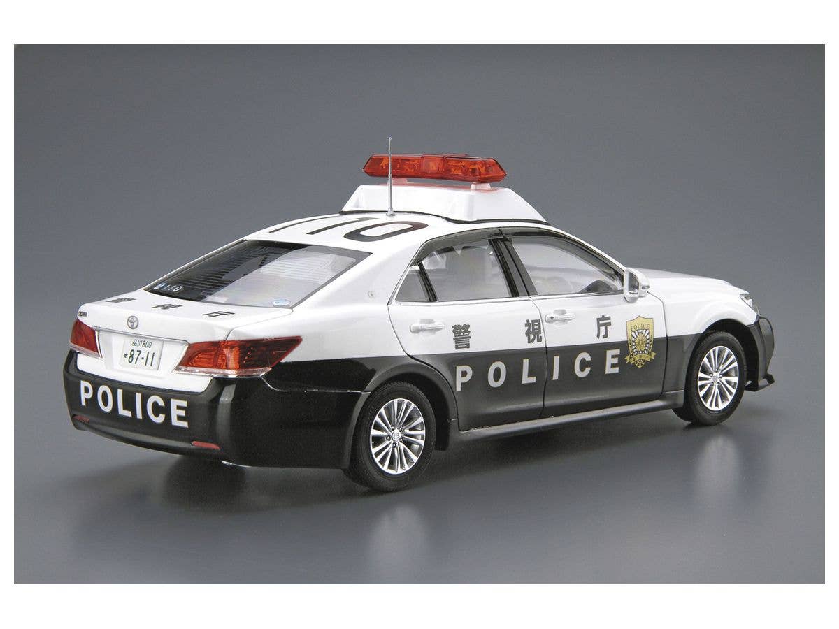Aoshima 1/24 Toyota GRS210 Crown Patrol Car for Patrol '16 | 4905083059999