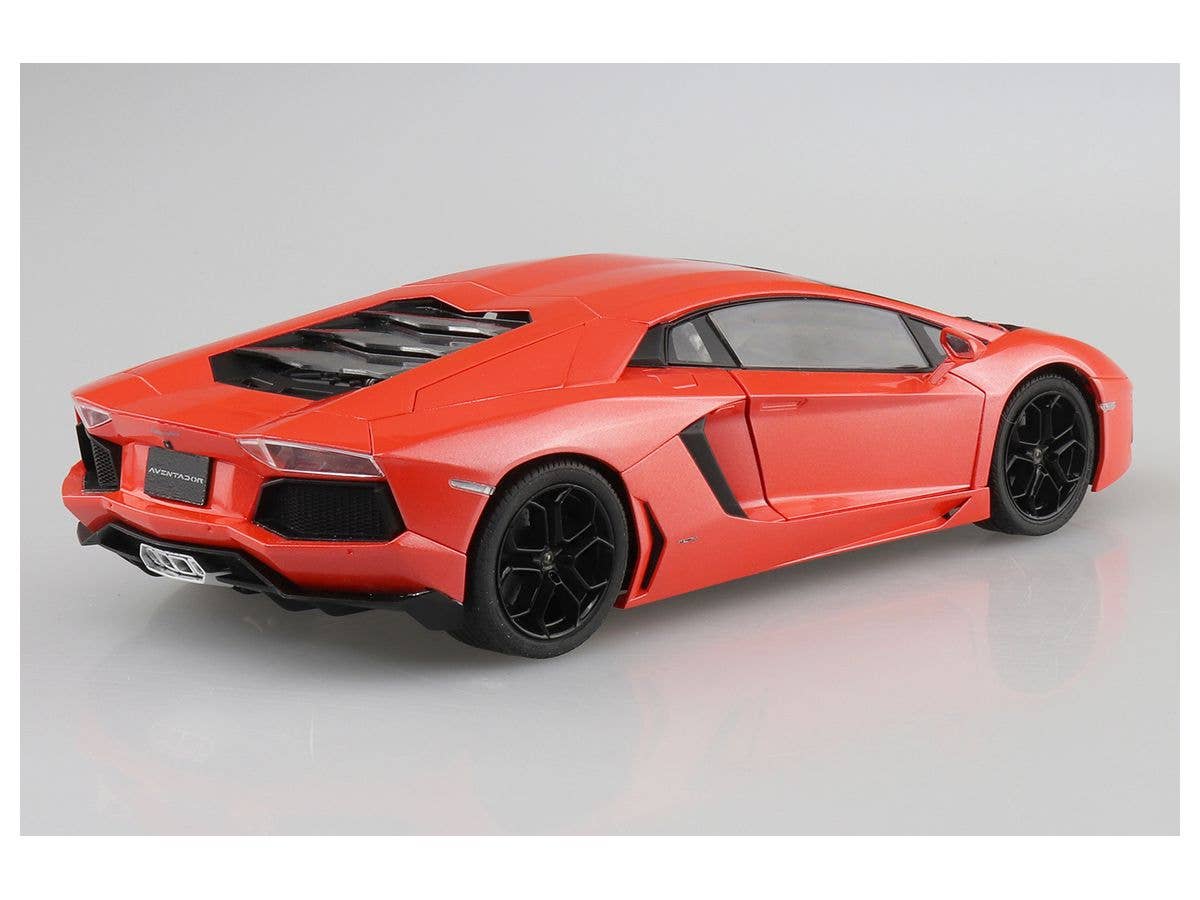 Aoshima 1/24 '11 Lamborghini Aventador Orange Pearl Car | 4905083062012