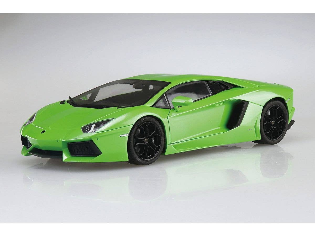 Aoshima 1/24 '11 Lamborghini Aventador Green Car | 4905083062036