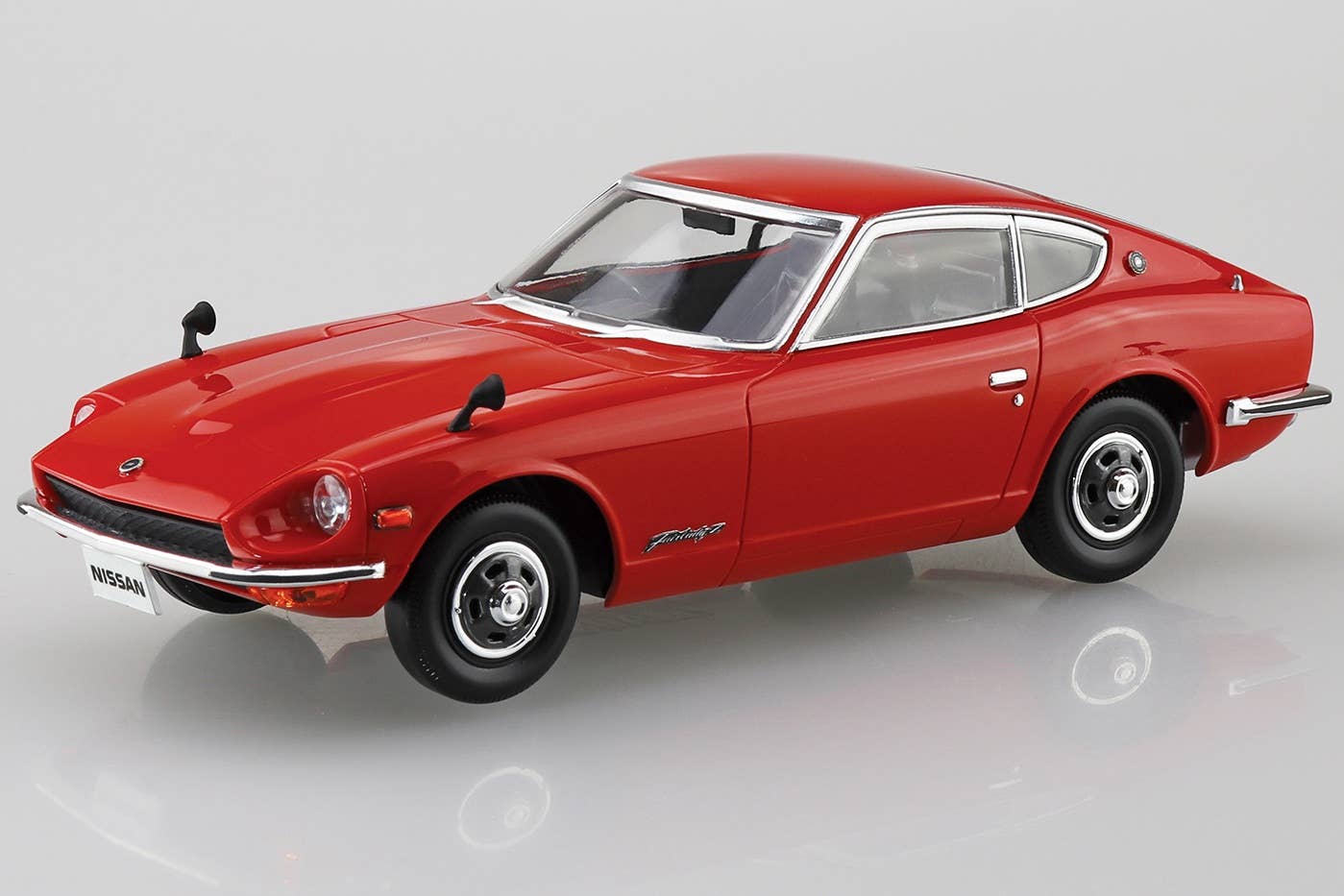 Aoshima 1/32 SNAP KIT #13-B Nissan S30 Fairlady Z (Red) | 4905083062562