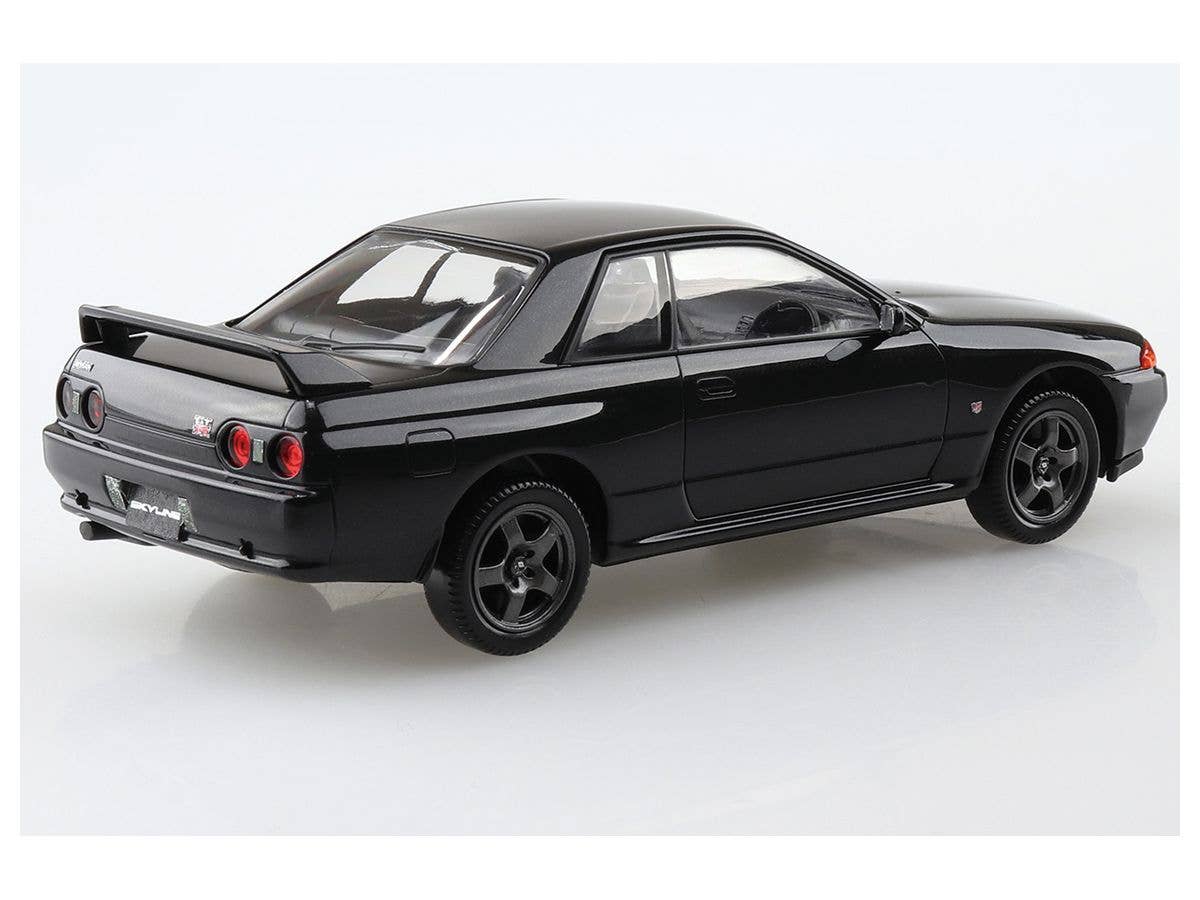 Aoshima 1/32 SNAP KIT #14-C Nissan R32 Skyline GT-R (Black Pearl Metallic) | 4905083063552
