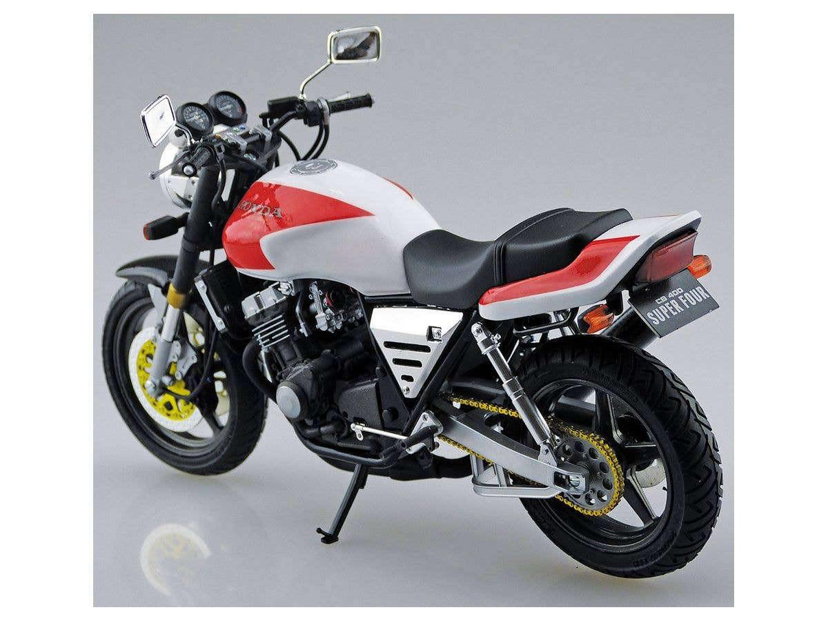 Aoshima 1/12 Honda NC31 CB400 Super Four '92 With Custom Parts | 4905083064795