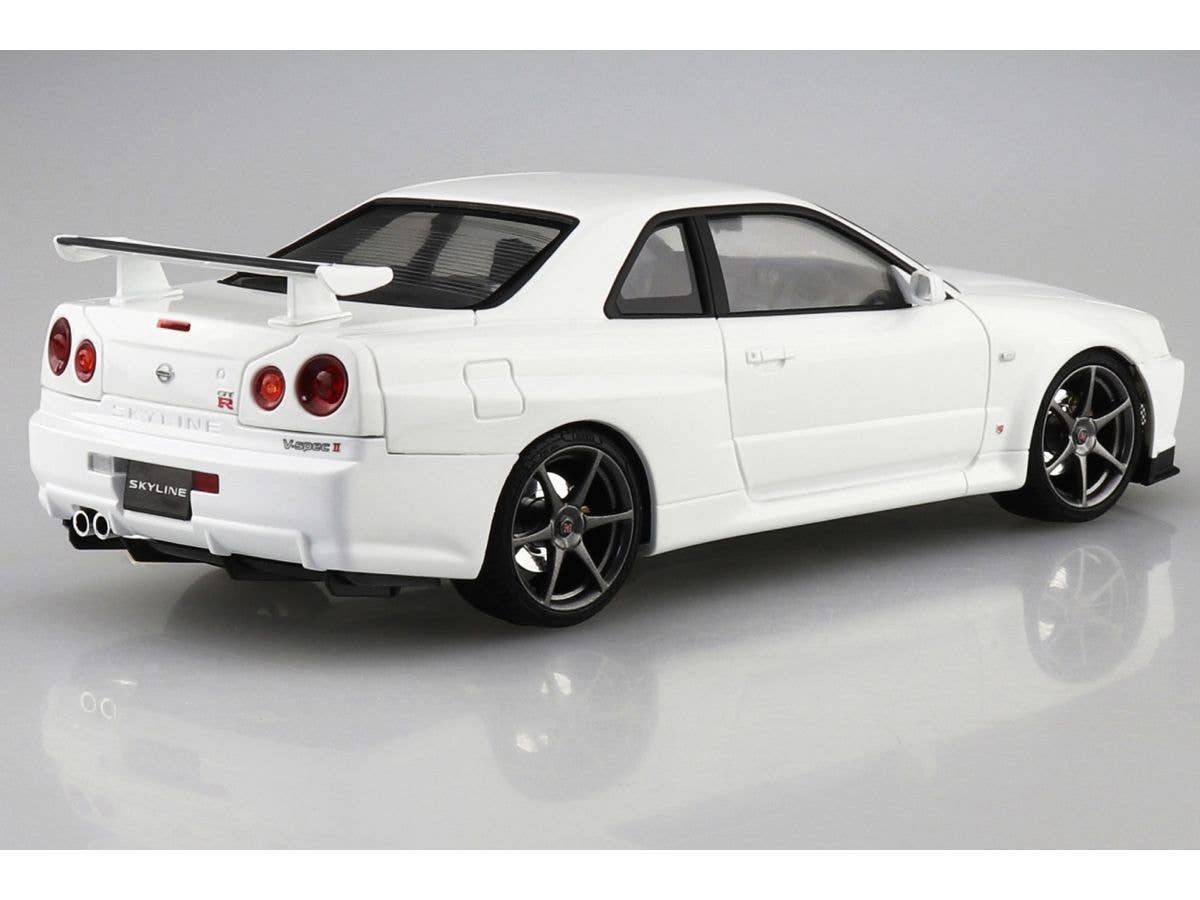 Aoshima 1/24 Nissan BNR34 Skyline GT-R V-spec II '00 White | 4905083065587