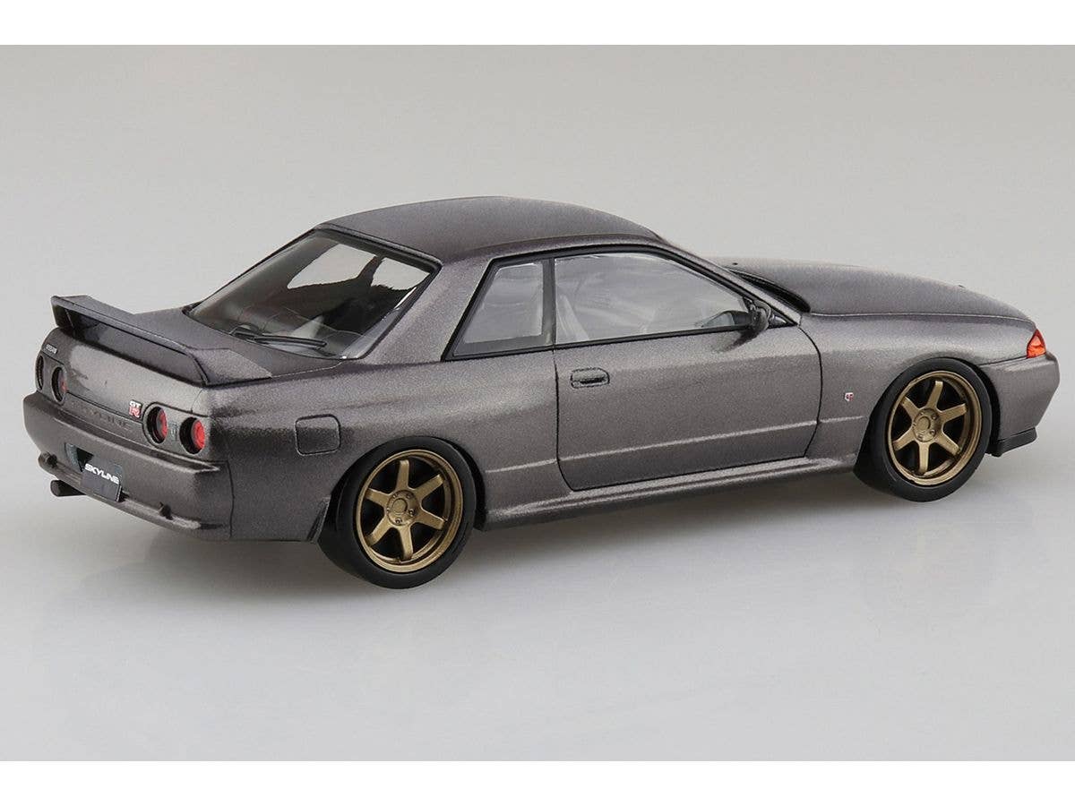 Aoshima 1/32 SNAP KIT Nissan R32 Skyline GT-R Custom Wheels (Gun-gray Metallic) | 4905083066348