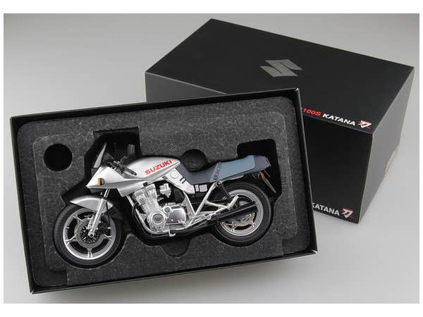 Aoshima 1/12 Suzuki GSX1100S Katana Diecast Motorcycle | 4905083106129