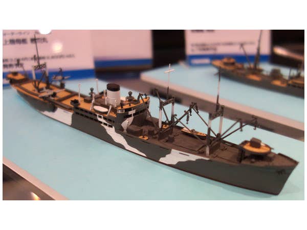 Aoshima 1/700 Japanese Seaplane Tender KIMIKAWA-MARU | 4905083009765