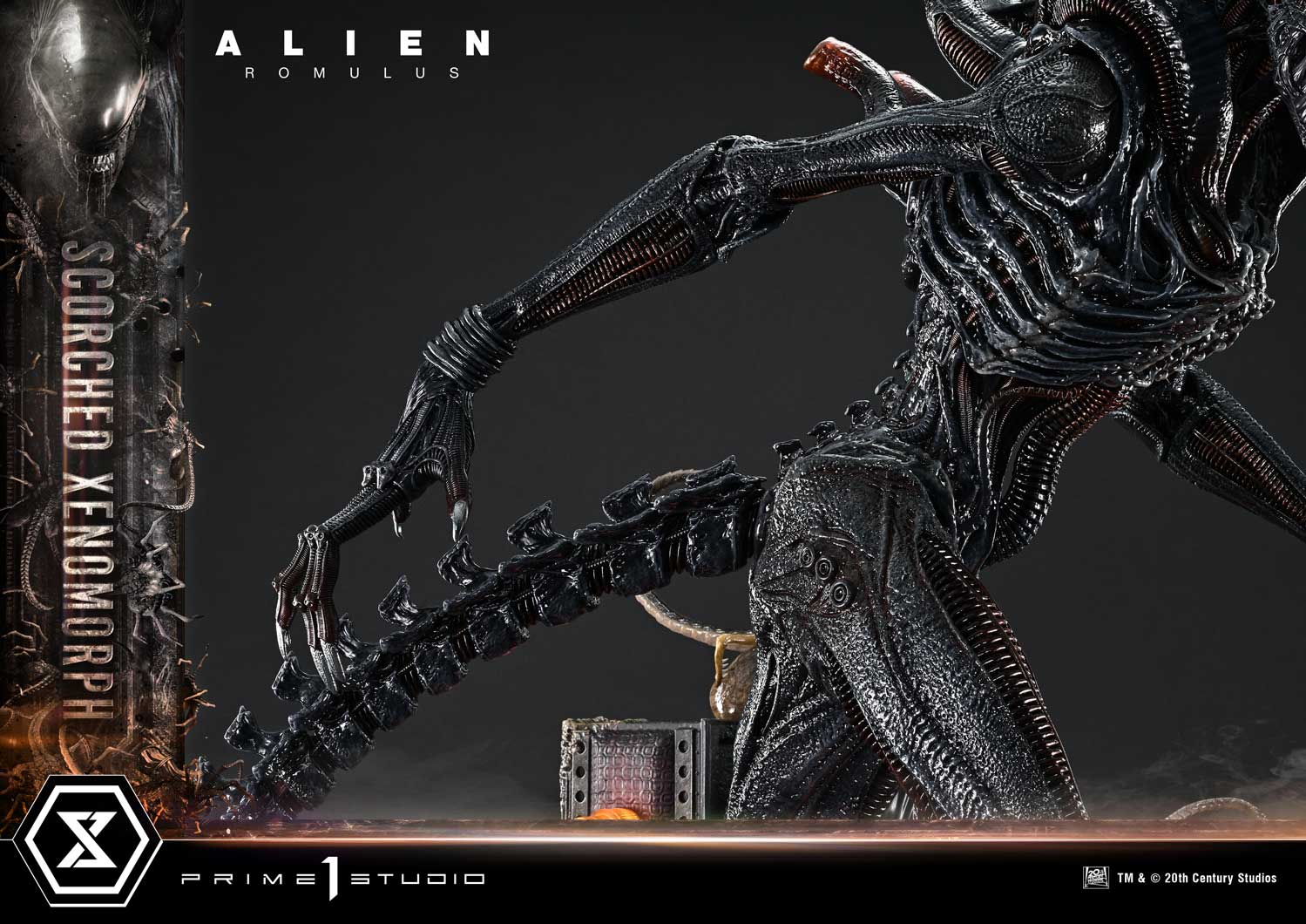 Museum Masterline XL Alien: Romulus Scorched Xenomorph