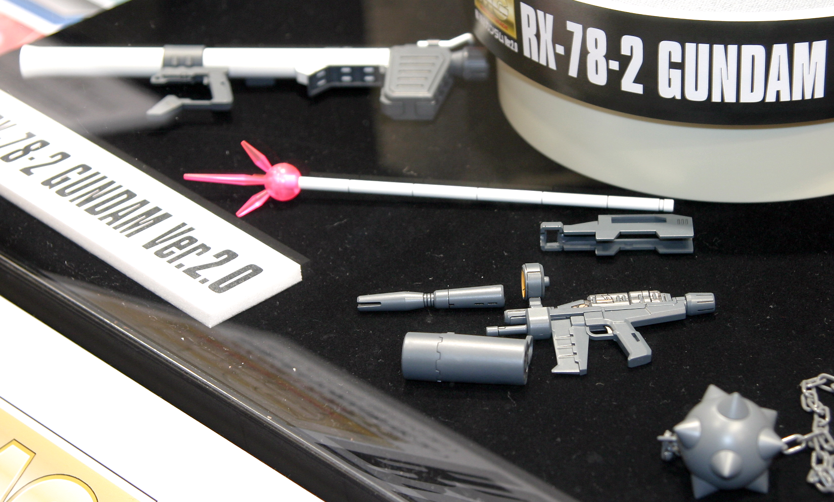 Bandai MG 1/100 RX-78-2 Gundam Ver.2.0 'Mobile Suit Gundam' | 4573102615831