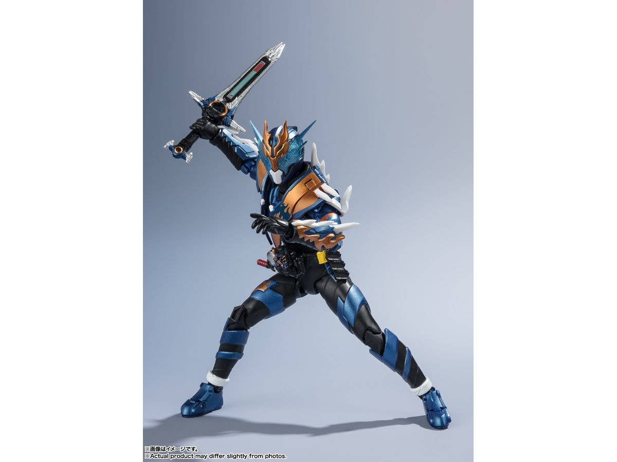 BANDAI Tamashii KAMEN RIDER CROSS-Z HEISEI GENERATIONS EDITION "KAMEN RIDER BUILD", TAMASHII NATIONS S.H.Figuarts | 4573102666147