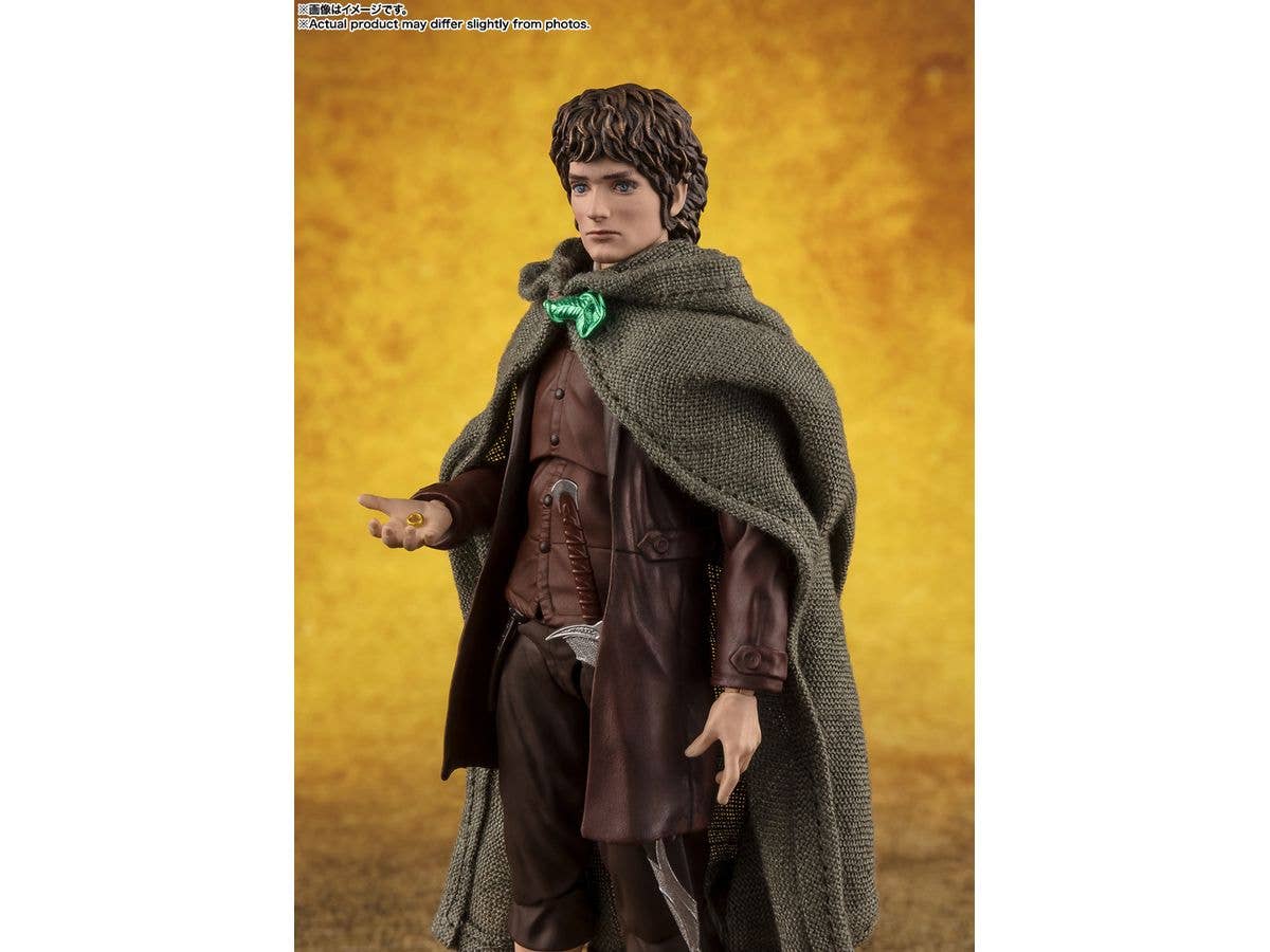 TAMASHII NATIONS Frodo Baggins & Gollum (The Lord of the Rings: The Fellowship of the Ring) "The Lord of the Rings", TAMASHII NATIONS S.H.Figuarts | 4573102675637