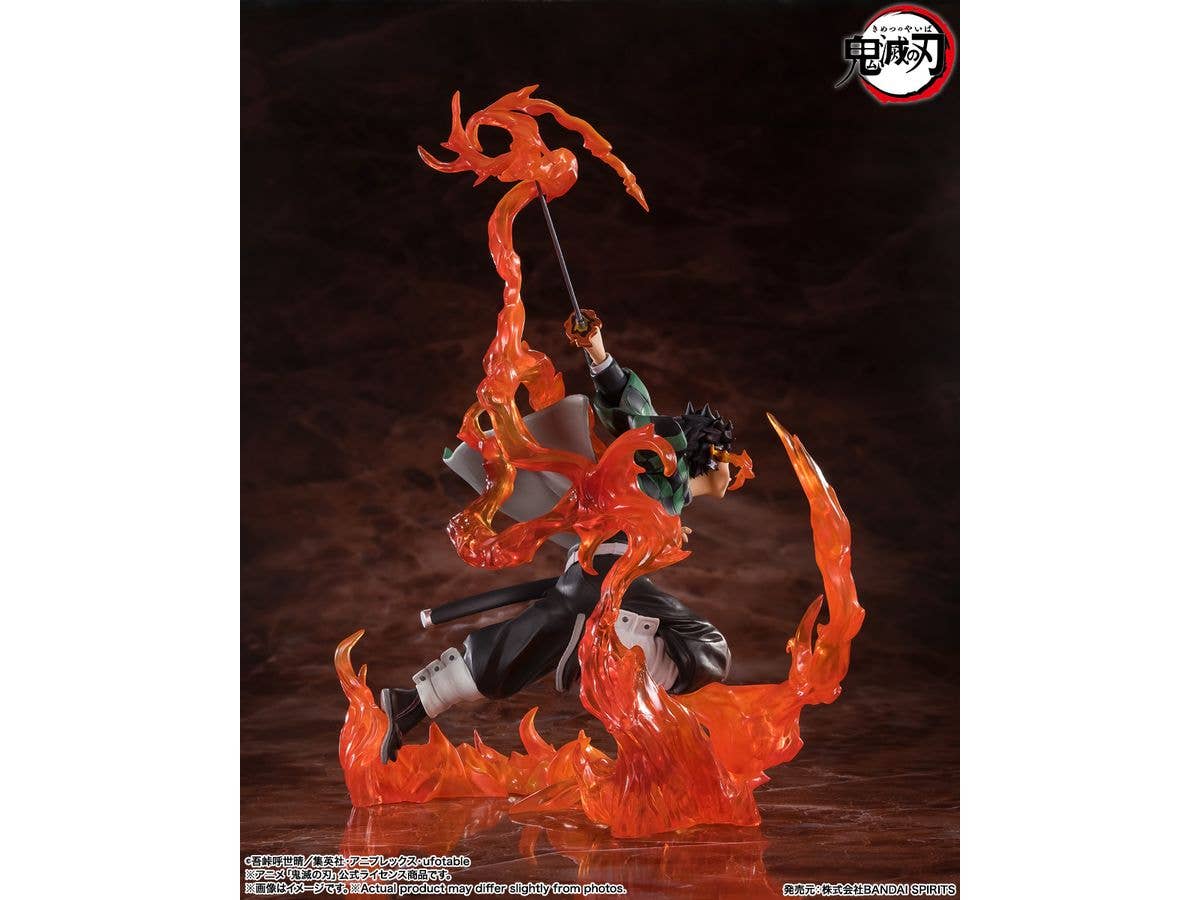 TAMASHII NATIONS TANJIRO KAMADO KYOJURO RENGOKU'S SWORD GUARD ver. "Demon Slayer: Kimetsu no Yaiba", TAMASHII NATIONS FiguartsZERO | 4573102676016