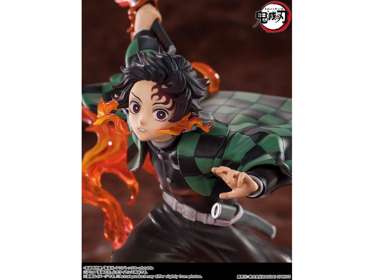 TAMASHII NATIONS TANJIRO KAMADO KYOJURO RENGOKU'S SWORD GUARD ver. "Demon Slayer: Kimetsu no Yaiba", TAMASHII NATIONS FiguartsZERO | 4573102676016