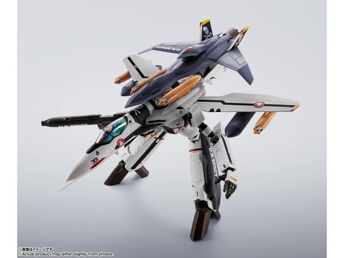 TAMASHII NATIONS VF-0S Phoenix (Roy Focker Use) + QF-2200D-B Ghost Macross, TAMASHII NATIONS Hi-Metal R | 4573102692573