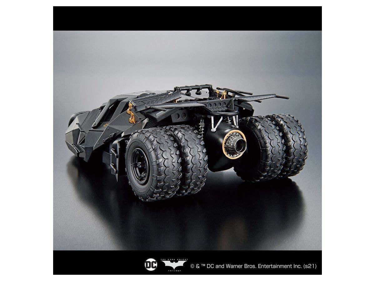 1/35 SCALE MODEL KIT BATMOBILE (BATMAN BEGINS Ver.) | 4573102621849